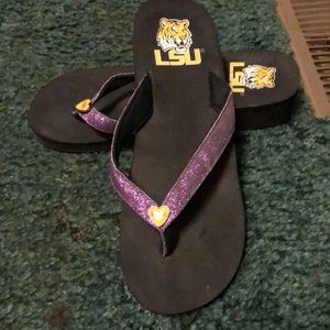 LSU FLIP FLOPS